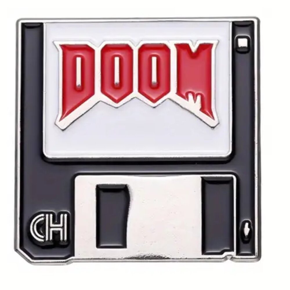 RETRO GAMING VINTAGE DOOM FLOPPY DISC OIL DRIPPED ENAMEL PIN  NWT